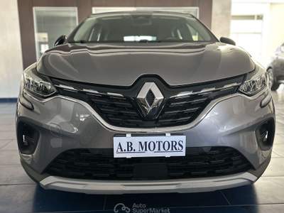 Renault Captur Captur  1.5 blue dci Business 115cv edc Grigio usata Montecorvino Pugliano