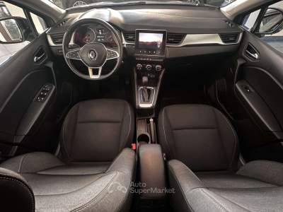 Renault Captur Captur  1.5 blue dci Business 115cv edc Grigio usata Montecorvino Pugliano