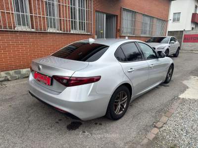 Alfa Romeo Giulia 2.2 t 150cv EAT8 auto Grigio usata Cernusco sul Naviglio