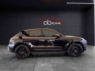 Porsche Macan 2.0 PDK Nero usata Casagiove