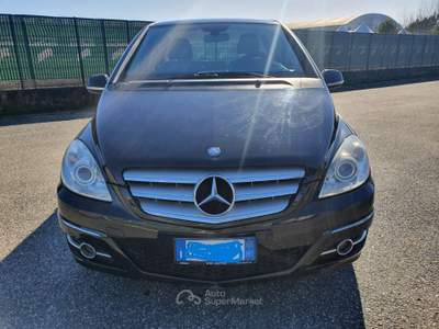 Mercedes-Benz Classe B cambio automatico Blu/Azzurro usata Massa