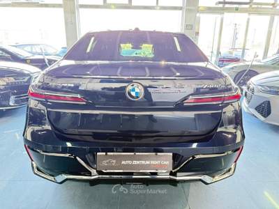 BMW Serie 7 740d 740 740d xDrive Msport Nero usata Mottola