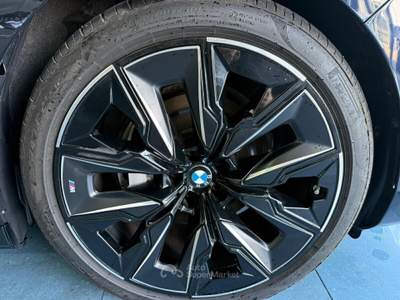 BMW Serie 7 740d 740 740d xDrive Msport Nero usata Mottola