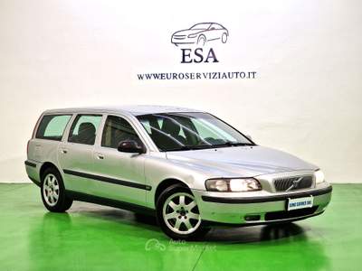 Volvo V70 V70 II 2.4 d5 Argento usata Brescia