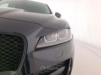 Jaguar F-Pace 2.0d i4 pure awd 180cv auto my18 Nero usata Pisa