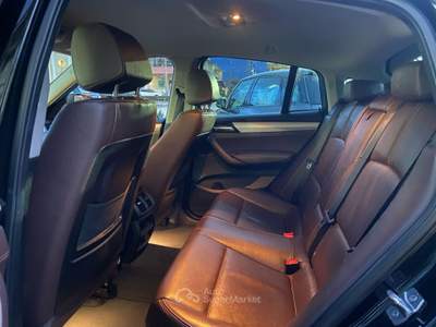 BMW X4 xDrive20d xLine Nero usata Montesarchio