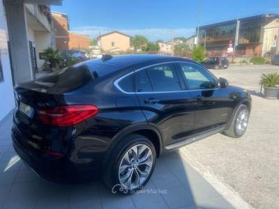 BMW X4 xDrive20d xLine Nero usata Montesarchio