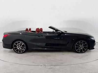 BMW Serie 8 840 4.4 840 MSPORT PRO XDRIVE Nero usata Milano