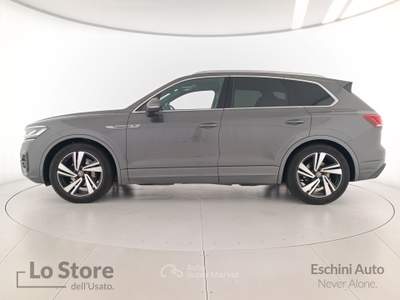 Volkswagen Touareg 3.0 v6 tdi atmosphere r-line exterior pack 231cv tiptronic Grigio usata Pisa