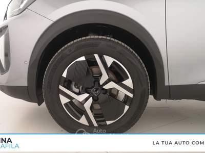 Peugeot 2008  1.2 hybrid allure 136cv e-dcs6 Grigio usata Marcianise