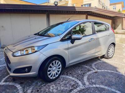 Ford Fiesta DISTRIBUZIONE E TAGLIANDO FATTO Argento usata Maddaloni