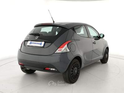Lancia Ypsilon 1.2 69 CV 5 porte Elefantino 5 Posti Grigio usata Barletta