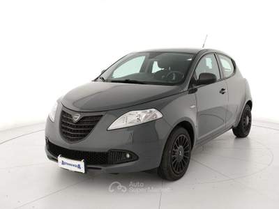 Lancia Ypsilon 1.2 69 CV 5 porte Elefantino 5 Posti Grigio usata Barletta