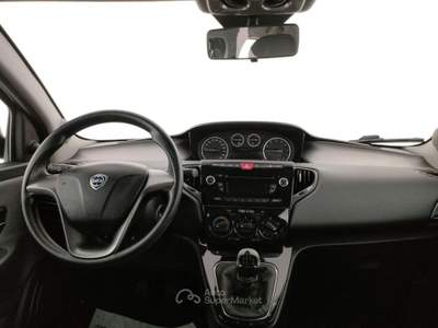 Lancia Ypsilon 1.2 69 CV 5 porte Elefantino 5 Posti Grigio usata Barletta