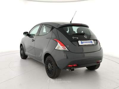 Lancia Ypsilon 1.2 69 CV 5 porte Elefantino 5 Posti Grigio usata Barletta