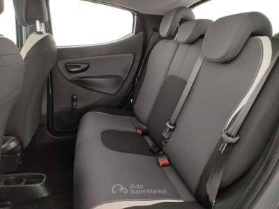 Lancia Ypsilon 1.2 69 CV 5 porte Elefantino 5 Posti Grigio usata Barletta
