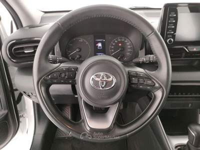Toyota Yaris 1.5 Hybrid 5 porte Business Automatica Bianco usata Barletta