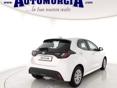 Toyota Yaris 1.5 Hybrid 5 porte Business Automatica Bianco usata Barletta