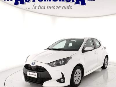Toyota Yaris 1.5 Hybrid 5 porte Business Automatica Bianco usata Barletta