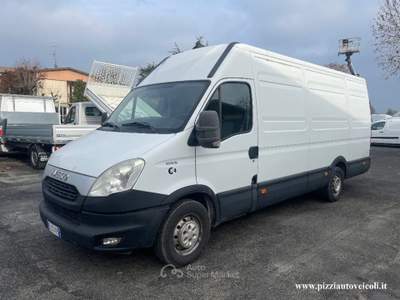 Iveco Daily 35S15 FURGONE XLH2 2012 [A345] Bianco usata Sant'Agata Bolognese