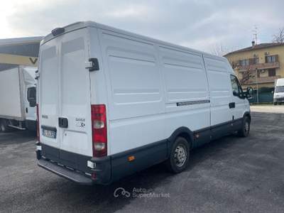 Iveco Daily 35S15 FURGONE XLH2 2012 [A345] Bianco usata Sant'Agata Bolognese