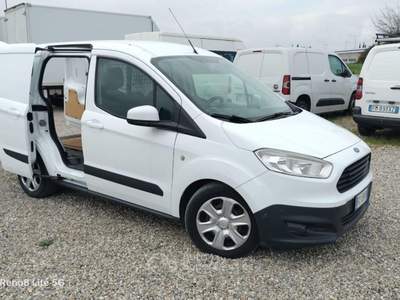 Ford Transit Courier 1.5 tdci 75cv Entry E6 1.5 tdci 75cv Entry E6 Bianco usata Prato