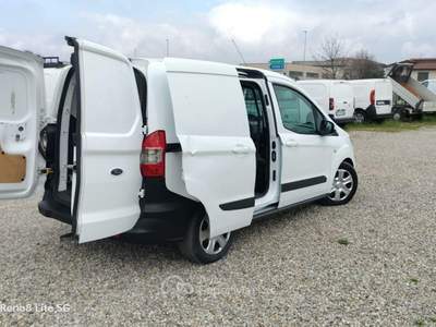 Ford Transit Courier 1.5 tdci 75cv Entry E6 1.5 tdci 75cv Entry E6 Bianco usata Prato