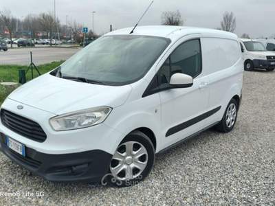 Ford Transit Courier 1.5 tdci 75cv Entry E6 1.5 tdci 75cv Entry E6 Bianco usata Prato