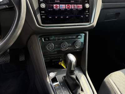 Volkswagen Tiguan Volkswagen Tiguan 2.0 TDI Advanced Blue Motion Technology Blu/Azzurro usata Pozzuoli