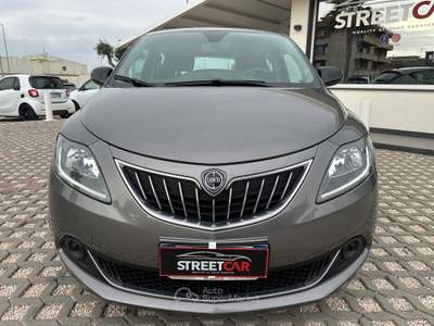 Lancia Ypsilon 5 porte S&S Hybrid Ecochic Silver Grigio usata Sant'Anastasia