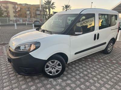 Fiat Doblò PC Combi N1 multispazio combi professional Bianco usata Sant'Anastasia