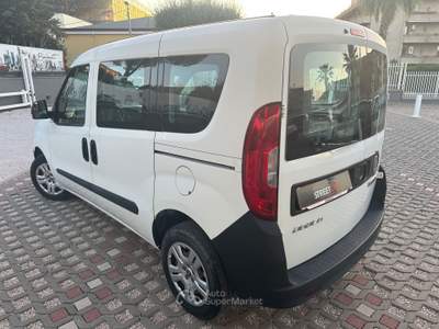 Fiat Doblò PC Combi N1 multispazio combi professional Bianco usata Sant'Anastasia