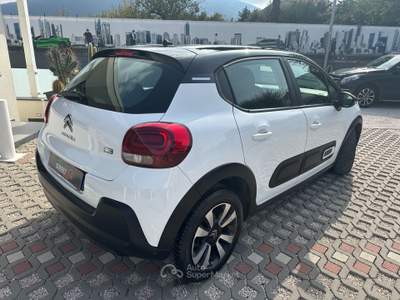 Citroen C3 S&S EAT6 Shine Bianco usata Sant'Anastasia