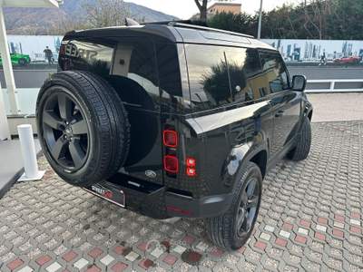 Land Rover Defender 200 CV AWD Auto X-Dynamic HSE Nero usata Sant'Anastasia