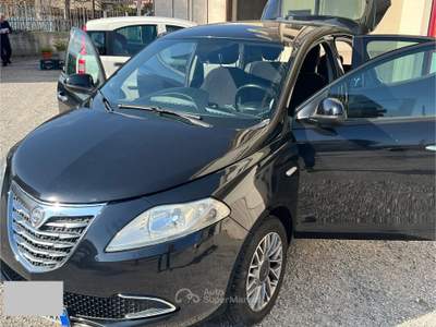 Lancia Ypsilon LANCIA YPSILON 1.2 GOLD /GPL usata Venafro