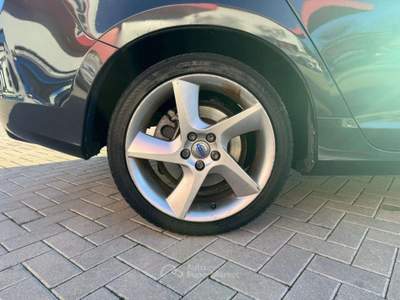Volvo V60 2.0 d3 Summum geartronic UNIPRO Nero usata San Felice sul Panaro