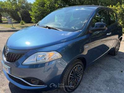 Lancia Ypsilon Ypsilon III 2021 1.0 firefly hybrid Silver Plus s Blu/Azzurro usata Vigarano Mainarda Lancia Ypsilon Ypsilon III 2021 1.0 firefly hybrid Silver Plus s Blu/Azzurro usata Vigarano Mainarda