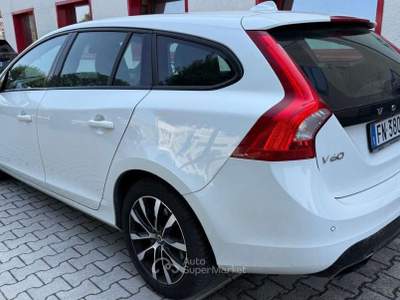 Volvo V60 V60 D2 Geartronic Business N1 Bianco usata Vigarano Mainarda