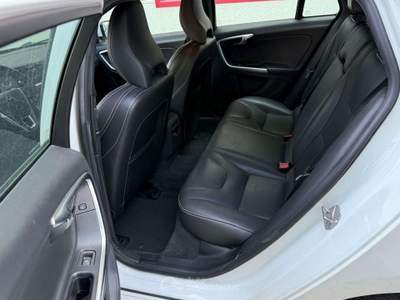Volvo V60 V60 D2 Geartronic Business N1 Bianco usata Vigarano Mainarda