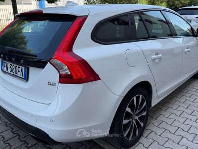 Volvo V60 V60 D2 Geartronic Business N1 Bianco usata Vigarano Mainarda