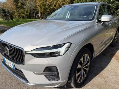 Volvo XC60 XC60 B4 (d) AWD Geartronic Inscription Lilla usata Vigarano Mainarda