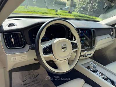 Volvo XC60 XC60 B4 (d) AWD Geartronic Inscription Lilla usata Vigarano Mainarda