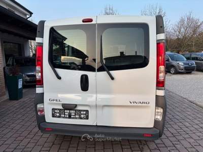 Opel Vivaro Unico proprietario,  KM.  CERTIFICATI   9  posti Bianco usata Cartura