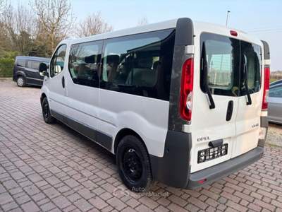 Opel Vivaro Unico proprietario,  KM.  CERTIFICATI   9  posti Bianco usata Cartura