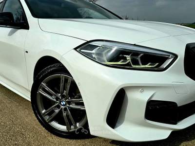 BMW Serie 1 116d 116d M-SPORT UFFICIALE Bianco usata Altamura