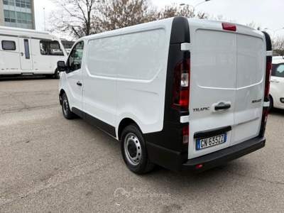 Renault Trafic T27 2.0 DCI 150CV L1H1 Bianco usata Pesaro