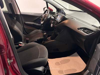 Peugeot 208 PureTech 82 5 porte Allure Rosso usata CASALE MONFERRATO