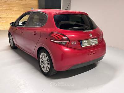 Peugeot 208 PureTech 82 5 porte Allure Rosso usata CASALE MONFERRATO