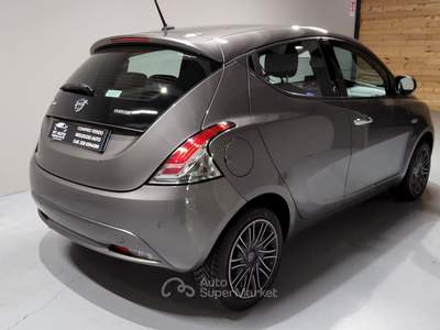 Lancia Ypsilon 5 porte S&S Hybrid Ecochic Gold Grigio usata CASALE MONFERRATO