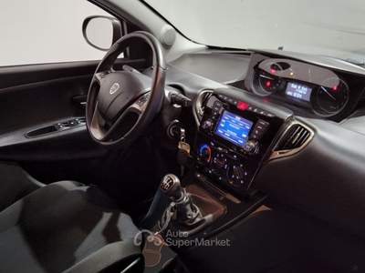 Lancia Ypsilon 5 porte S&S Hybrid Ecochic Gold Grigio usata CASALE MONFERRATO